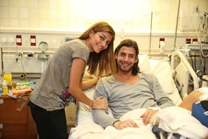 زندی و همسرش در بیمارستان +عکس
