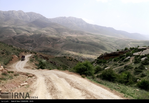 عکس: تخریب چشمه‌ تاریخی باداب سورت