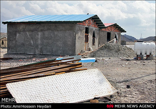 عکس: زلزله زدگان کپرنشین بشاگرد...