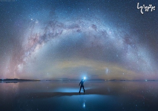 کهکشان راه شیری در صحرای نمک بولیوی