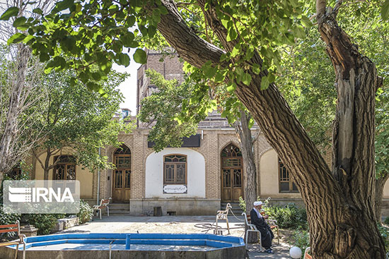 حیاط‌های بازار تاریخی تبریز