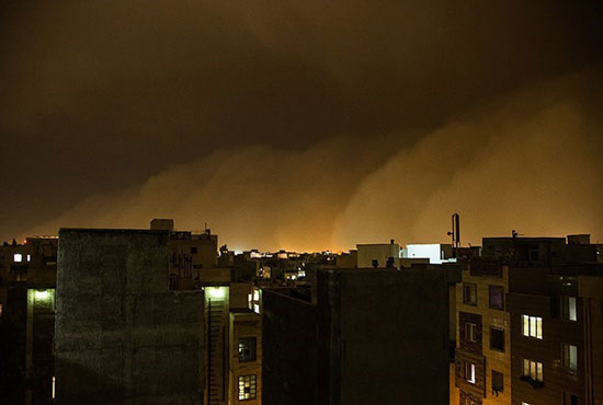 لحظه ورود موج گرد و غبار به تهران +عکس