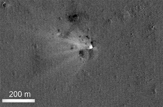 ماهواره LADEE روی ماه سقوط کرد +عکس