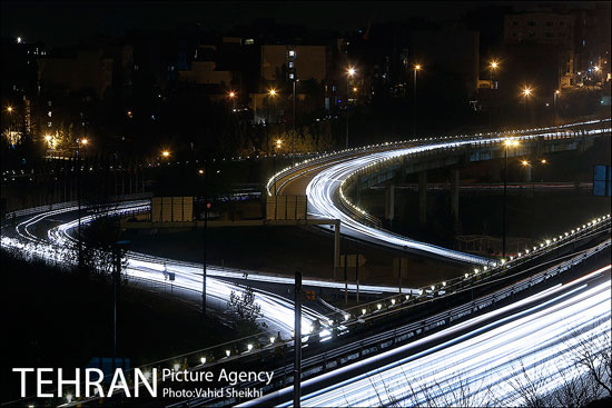 زیبایی های تهران در شب