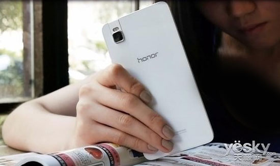 هوآوی Honor 7i با دوربینی چرخشی