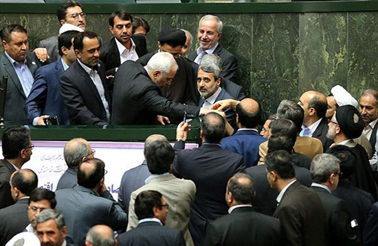 عکس: ظریف و صالحی در صحن مجلس