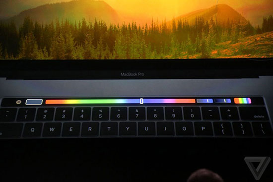 با Touch Bar جادویی مک بوک پرو بیشتر آشنا شوید