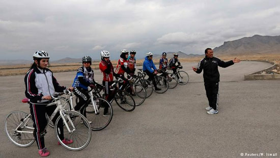 دختران دوچرخه‌ سوار افغان +عکس