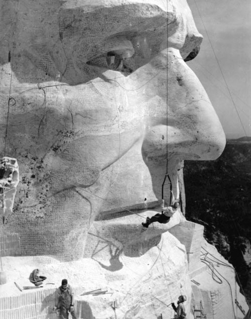 به مناسبت 75 سالگی بنای یادبود عظیم راشمور