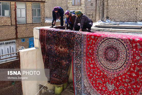 شستشوی قالی در آستانه نوروز