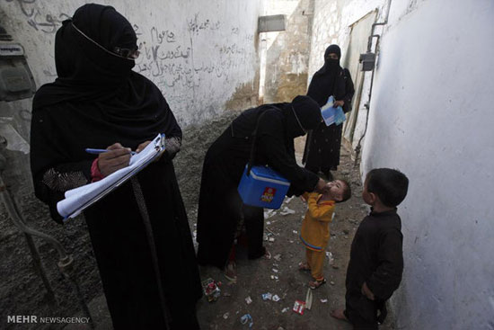 عکس: مبارزه با فلج اطفال در پاکستان