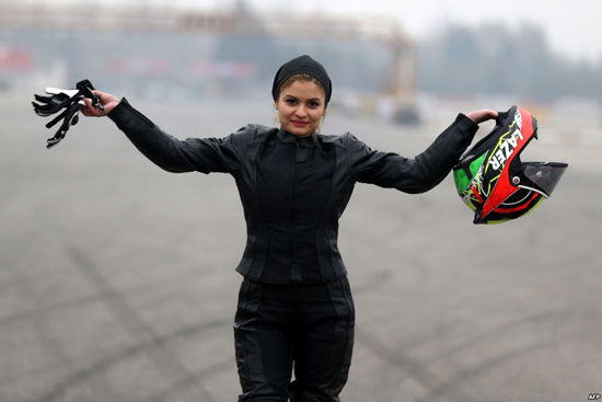 گفت و گو با «بهناز شفیعی»، قهرمان موتور «ریس» زنان ایران