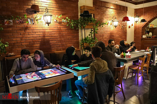 اولین رستوران رباتیک در ایران
