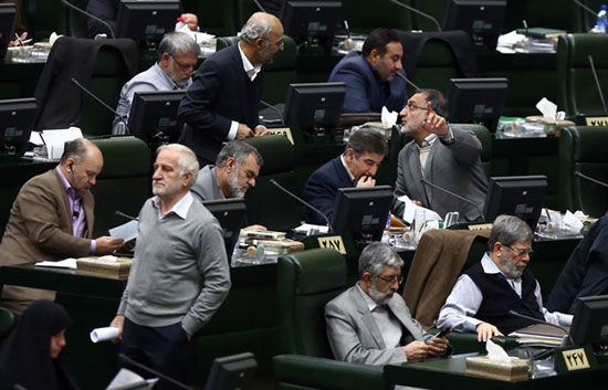 فضای مجلس قبل از نطق مطهری +عکس