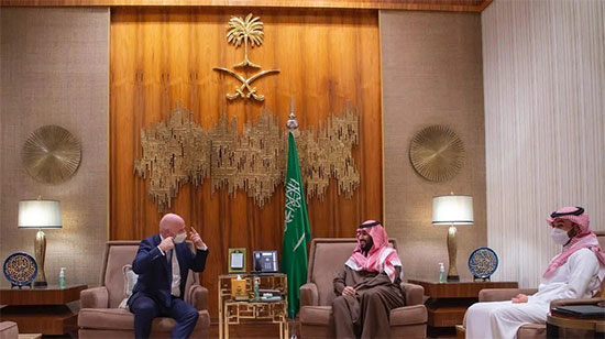 رئیس فیفا یواشکی به عربستان رفت!