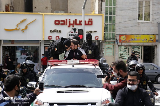 دستگیری شرور منطقه مشیریه توسط پلیس