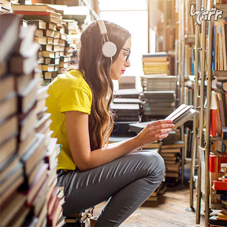 کتاب خواندن بهتر است یا گوش دادن به کتاب‌های صوتی؟