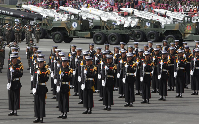 تصاویری از رژه های نظامی در سراسر جهان