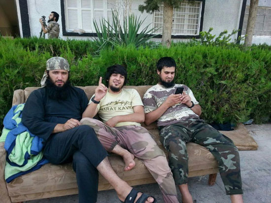 تصاویری از راز موبایل‌ های اعضای داعش