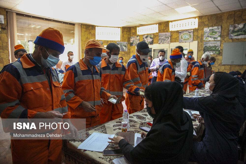 آغاز واکسیناسیون ۱۰۰۰ پاکبان در شیراز
