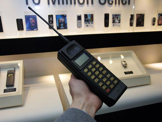 اولین تلفن همراه سامسونگ را ببینید!