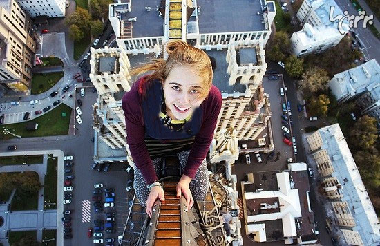 دختر روسی خطرناکترین سلفی های دنیا را می گیرد