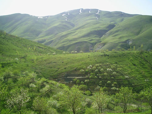 ایران‌گردی، از شیراز و اصفهان تا کردستان