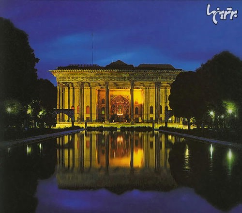 معماری ایرانی: چهل‌ستون اصفهان