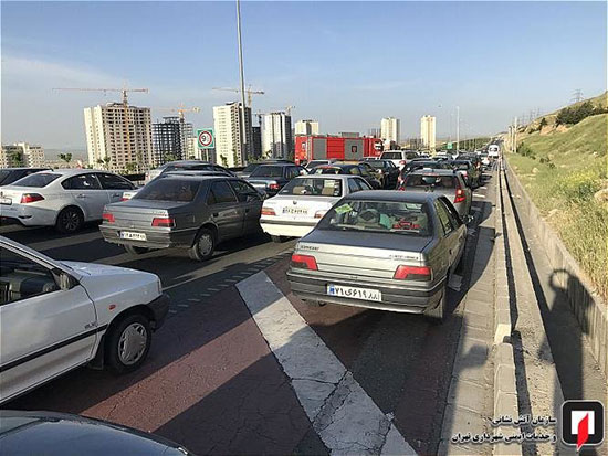 واژگونی پژو۲۰۷ در بزرگراه خرازی تهران