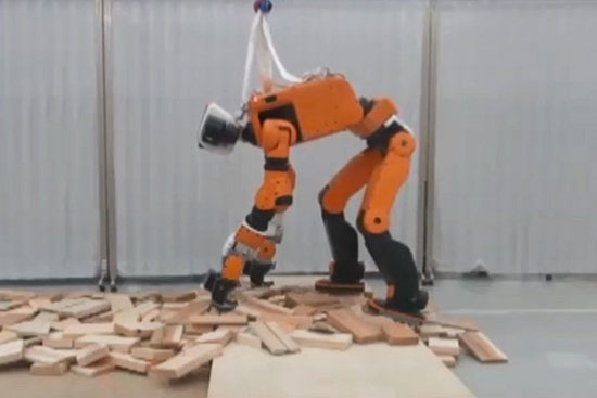 ربات نجات از بلایای طبیعی ساخته شد