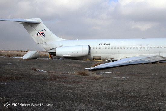 عکس: هواپیمای سانحه دیده در مشهد
