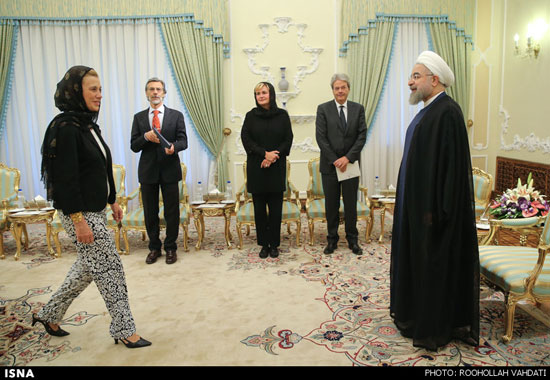 پوشش دیپلمات زن ایتالیایی در ایران +عکس