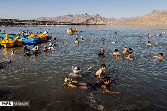 مسافران تابستانی «دریاچه ارومیه»