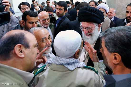 عکس: دیدار خانواده‌های شهدای هفتم تیر با رهبر انقلاب
