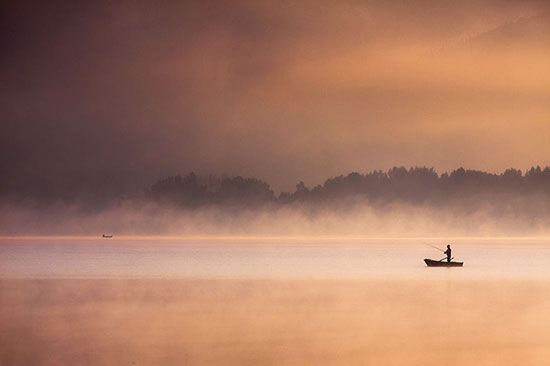 جادوی زندگی روی دریاچه +عکس