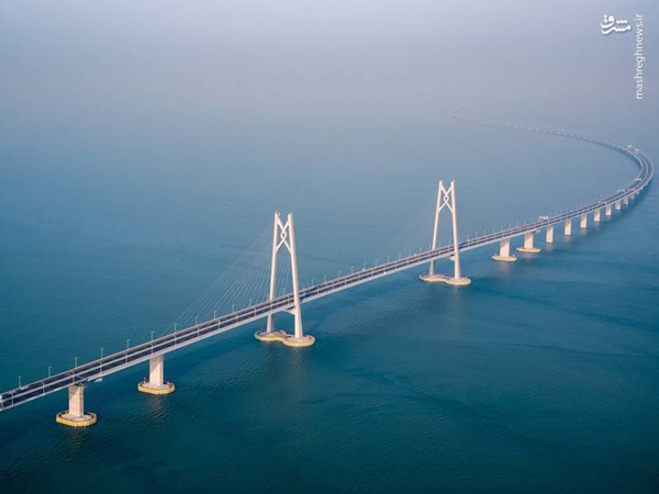افتتاح طولانی‌ترین پل آبی جهان در چین