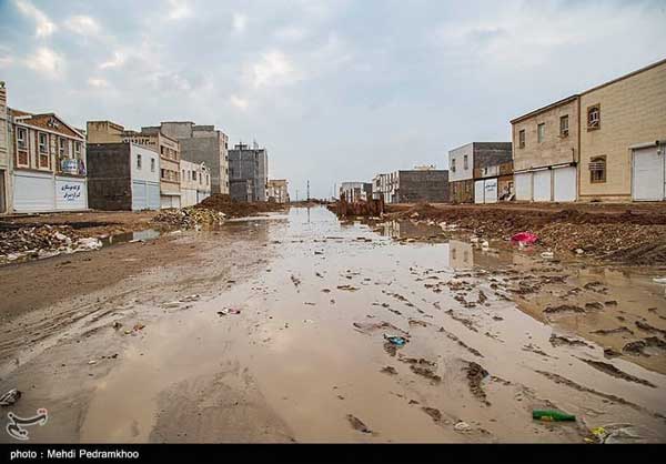 تصاویری از آبگرفتگی معابر در کیانشهرِ اهواز