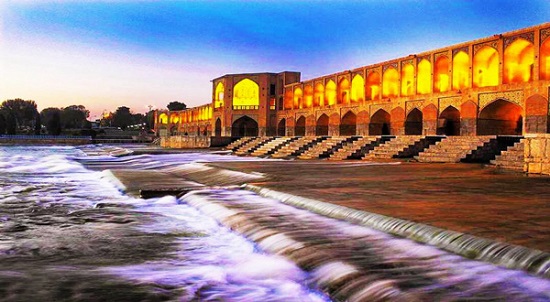 چگونه مسئله آب زاینده‌رود و اصفهان مزمن شد؟