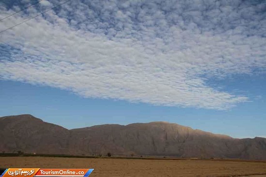 هنرنمایی ابر و کوه در حوالی شیراز