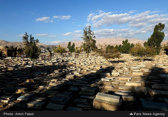 عکس: قبرستان تاریخی دارالسلام شیراز