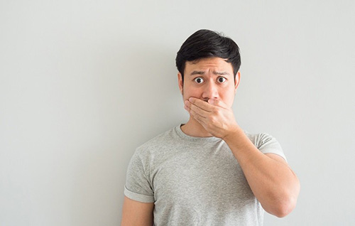 ۱۹ ترفند خانگی برای برطرف کردن بوی بد دهان