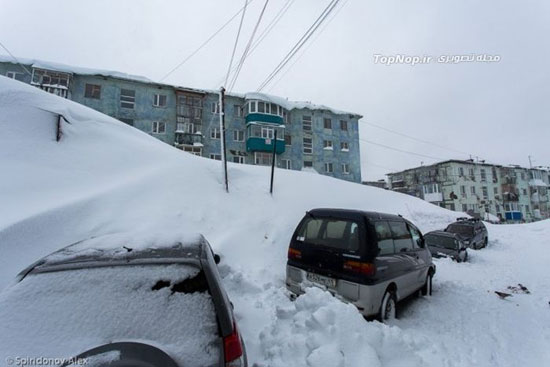 بارش برف دو متری در روسیه! +عکس