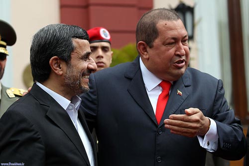 استقبال رسمی چاوز از احمدی نژاد + عکس