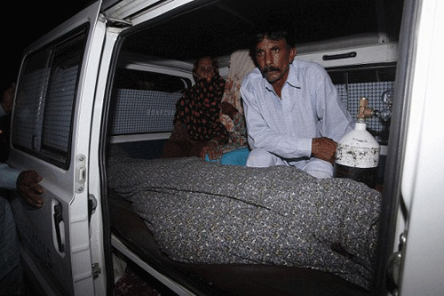 زن جوان پاکستانی سنگسار شد +عکس
