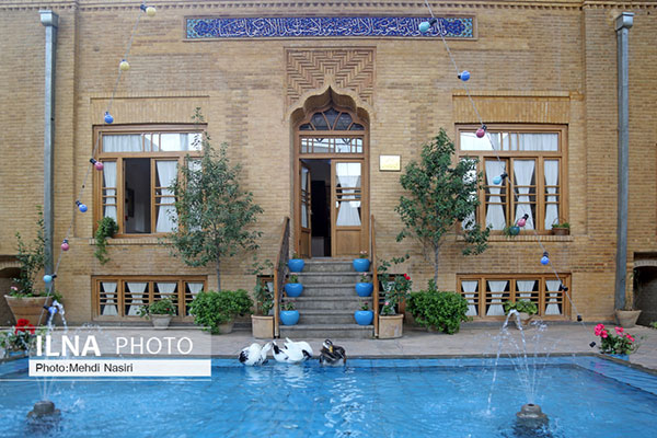 گشتی در تاریخ ایران؛ خانه موزه مدرس