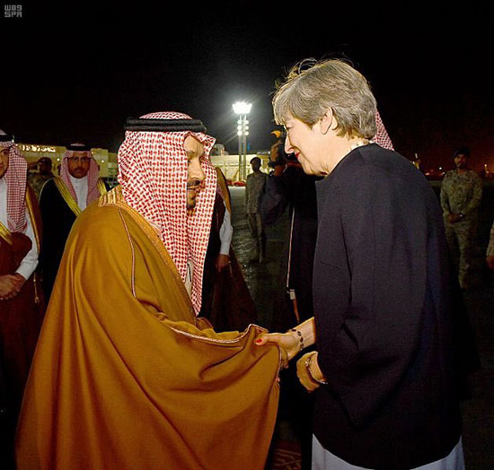 نخست وزیر انگلیس وارد عربستان شد