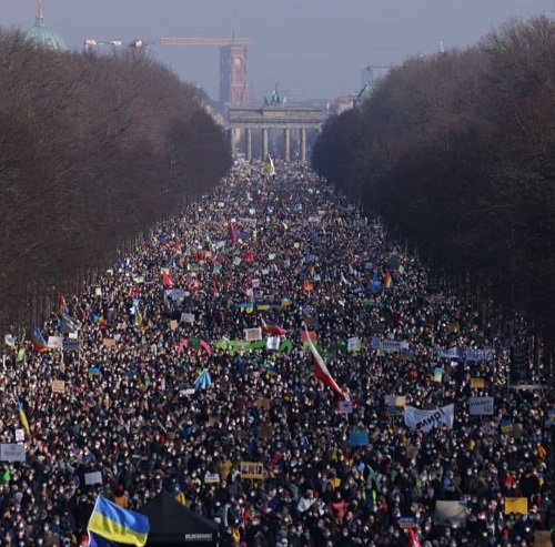 همدردی واقعی با اوکراین با تظاهرات میلیونی