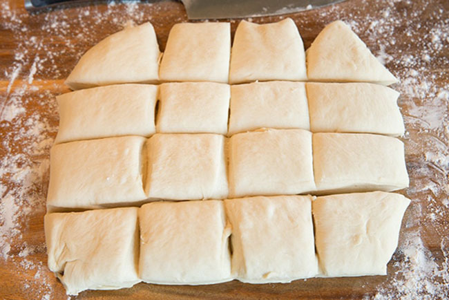 طرز تهیه نان لقمه‌ای؛ سریع با بافتی عالی