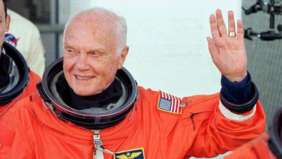 اولین فضانورد جهان در سن 95 سالگی درگذشت