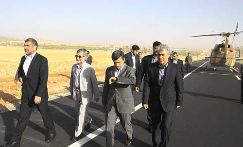 احمدی نژاد، مردی که طاقت دوری از صحنه را نداشت!